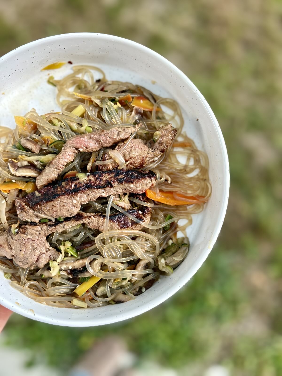 Japchae (Korean Sweet Potato Noodles with Marinated Steak) 🍜