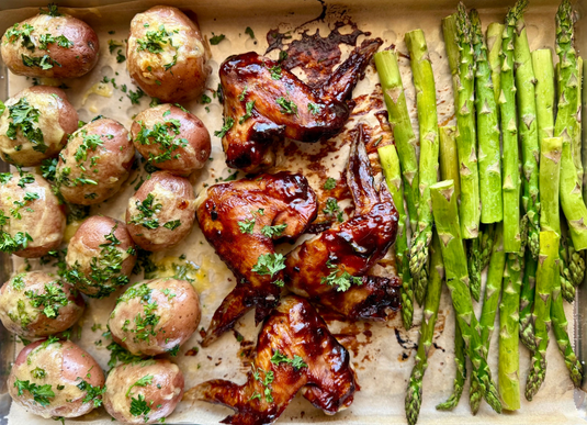 BBQ Chicken Wing & Cheesy Potatoes