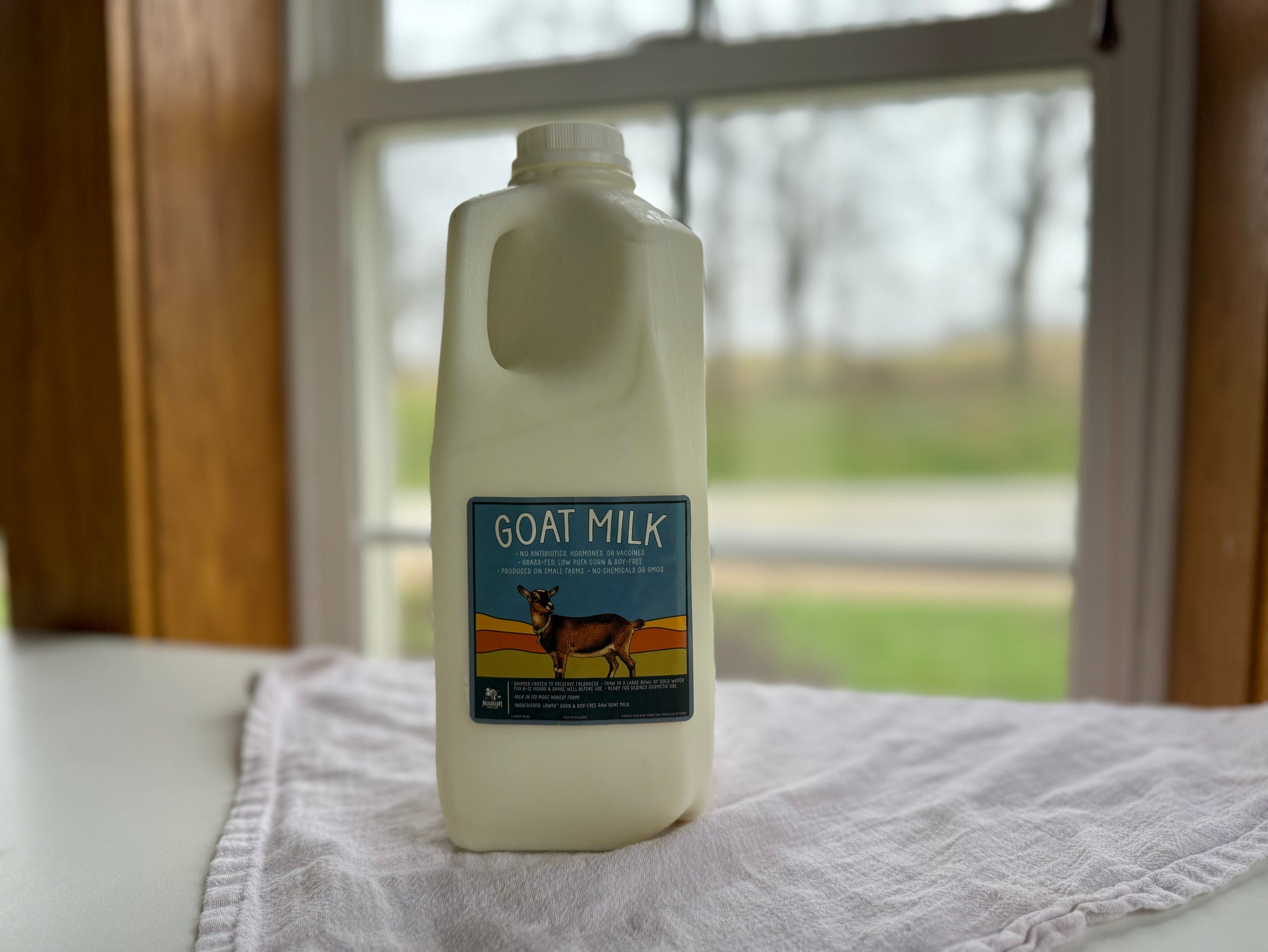 Raw Goat Milk
